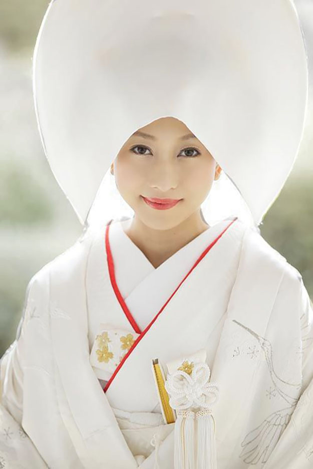 Mariée en tenue traditionnelle Shiromuku